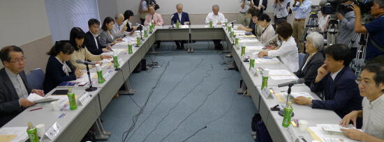 日本人の長寿を支える「健康な食事」のあり方に関する検討会　初会合