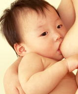 母乳で育った子供は肥満になりにくい　母乳の成分が脂肪燃焼を促進