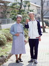 長野県、長寿日本一の秘密は「健康への高い関心」と「社会参加」