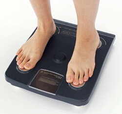 体重は量らないと増える　週に1回以上の測定で肥満を予防
