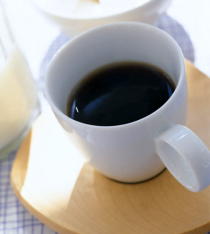 カフェインの過剰摂取に注意　コーヒーは1日4～5杯までが安全な量