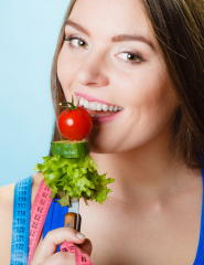 トマトが中性脂肪やコレステロールを低下　オリーブオイルで効果倍増