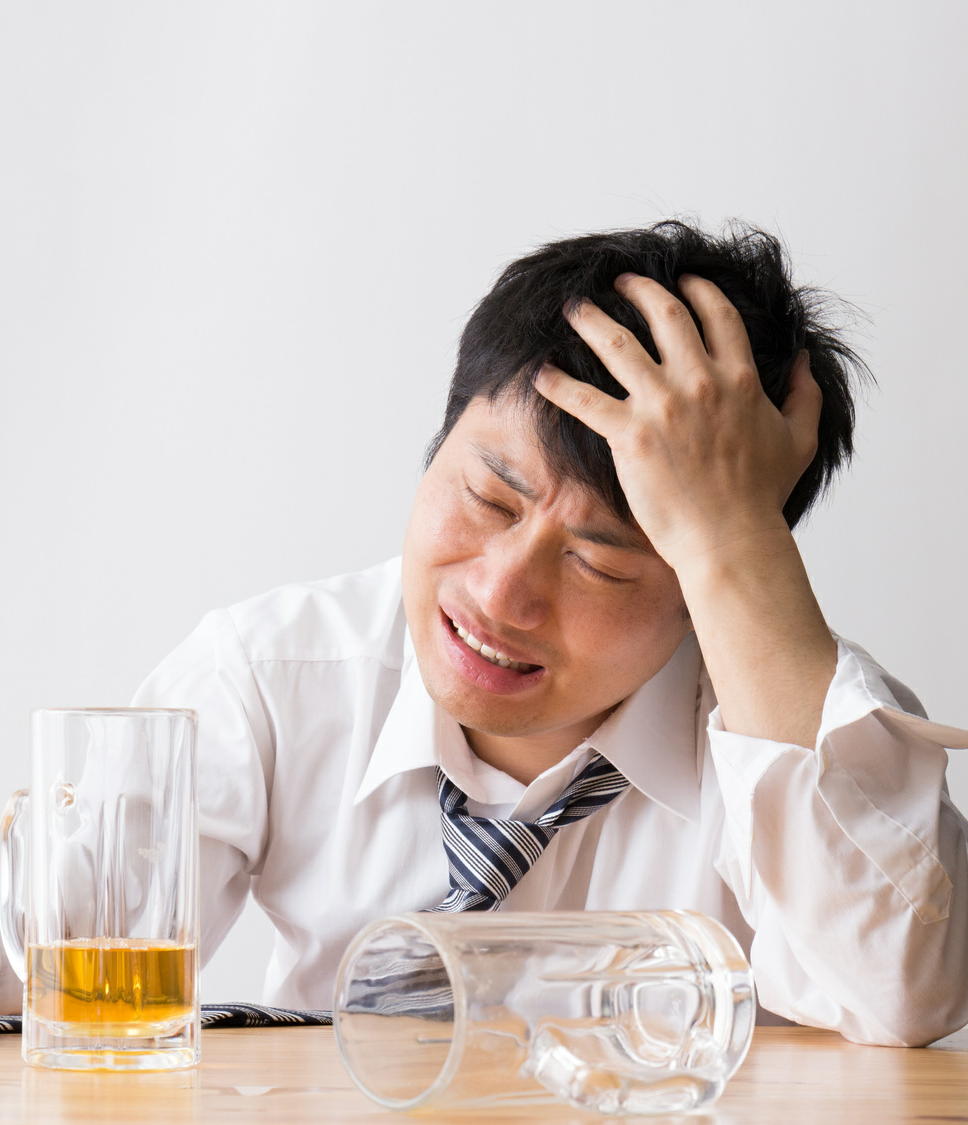 アルコール依存症の飲酒量を低減する薬が登場　飲酒の1～2時間前に服用