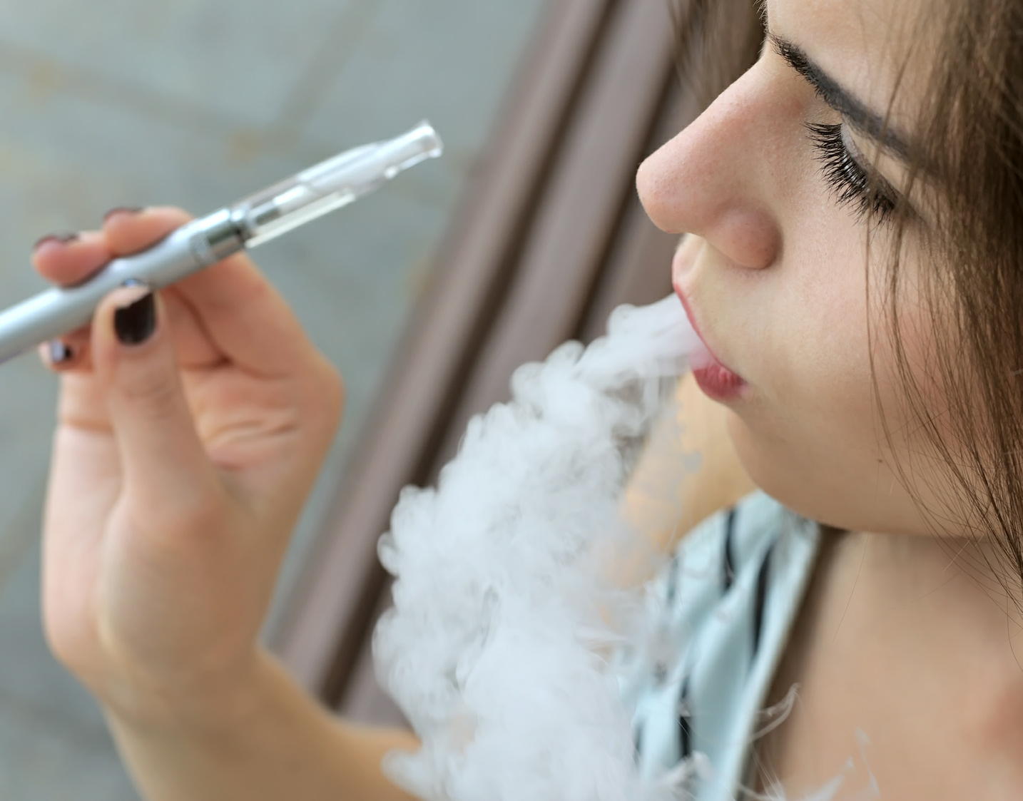 「新型たばこ」に対し呼吸器学会が見解「健康に悪影響が出る可能性」